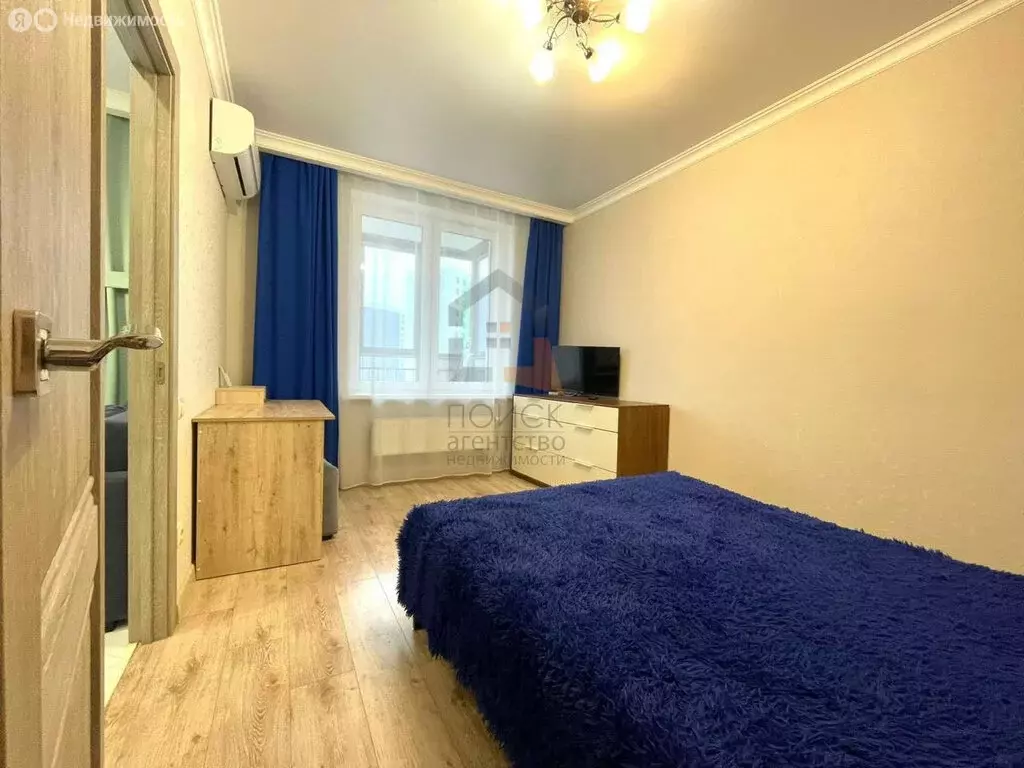 1-комнатная квартира: Казань, улица Родины, 26Г (35 м) - Фото 1