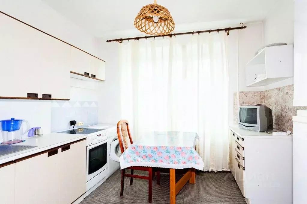 2-к кв. Тюменская область, Тюмень ул. Немцова, 43/2 (58.4 м) - Фото 1