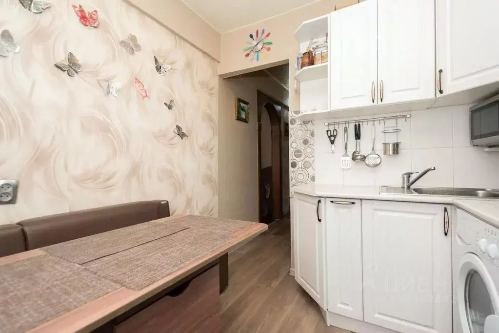 3-к кв. Иркутская область, Иркутск ул. Розы Люксембург, 233 (58.2 м) - Фото 2