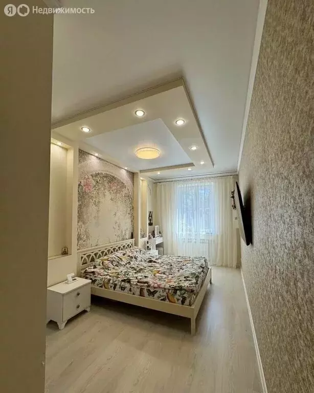 3-комнатная квартира: Каменск-Шахтинский, проспект Карла Маркса, 54 ... - Фото 1