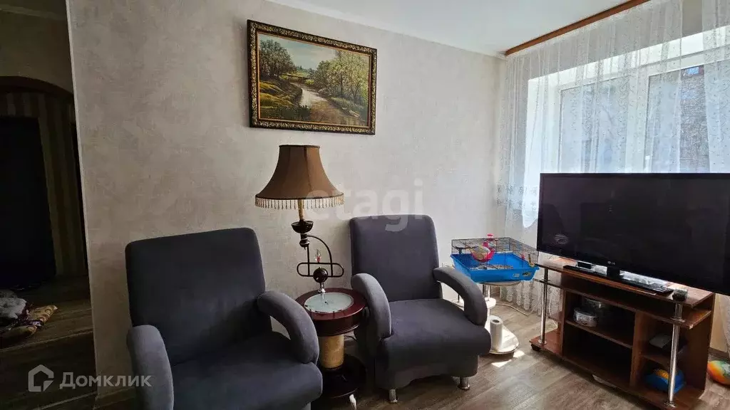 Продаётся 4-к квартира, 59.6 м - Фото 1