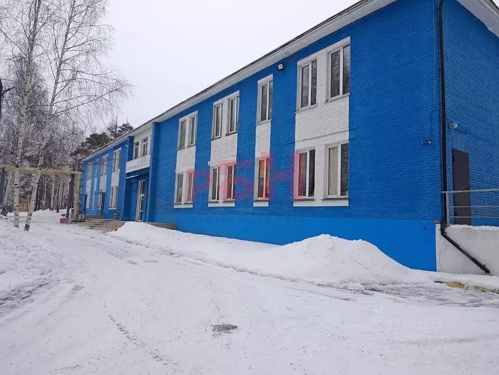 Помещение свободного назначения в Челябинская область, Карабаш ул. ... - Фото 1