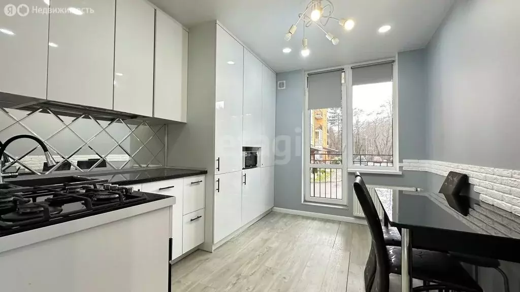 2-комнатная квартира: Светлогорск, Заречный проезд, 8к3 (58 м) - Фото 1
