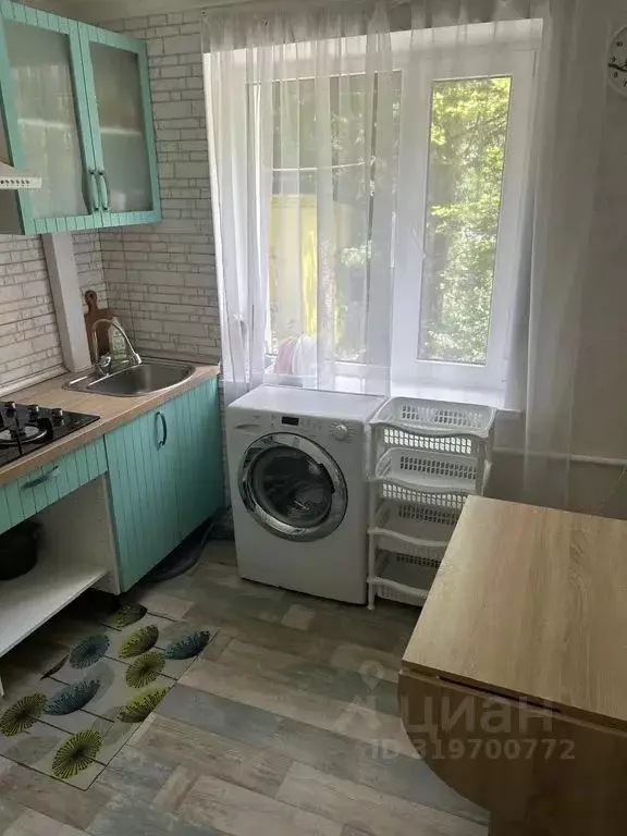 2-к кв. Краснодарский край, Туапсе ул. Фрунзе, 6 (43.0 м) - Фото 0