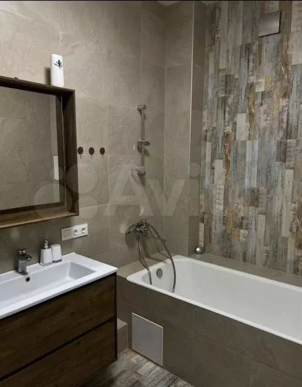 1-к. квартира, 58 м, 1/3 эт. - Фото 0