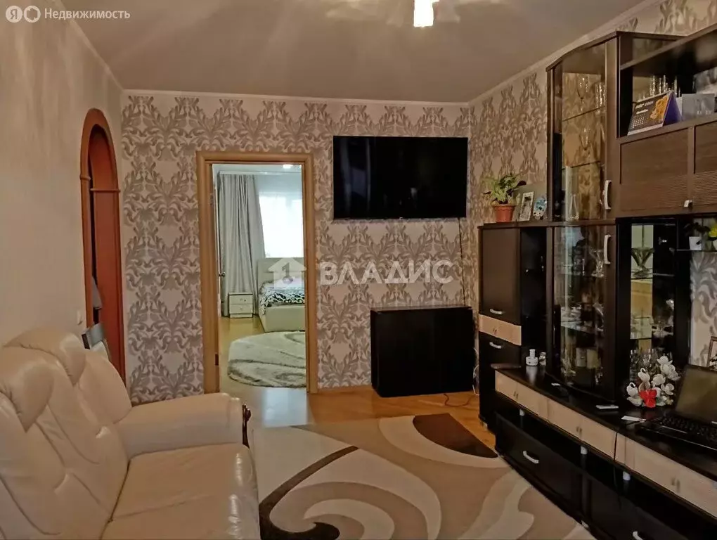 2-комнатная квартира: Белгород, улица 5 Августа, 26 (44 м) - Фото 1