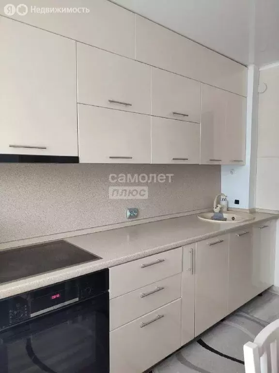 2-комнатная квартира: Заводоуковск, улица Мелиораторов, 15А (48.5 м) - Фото 0