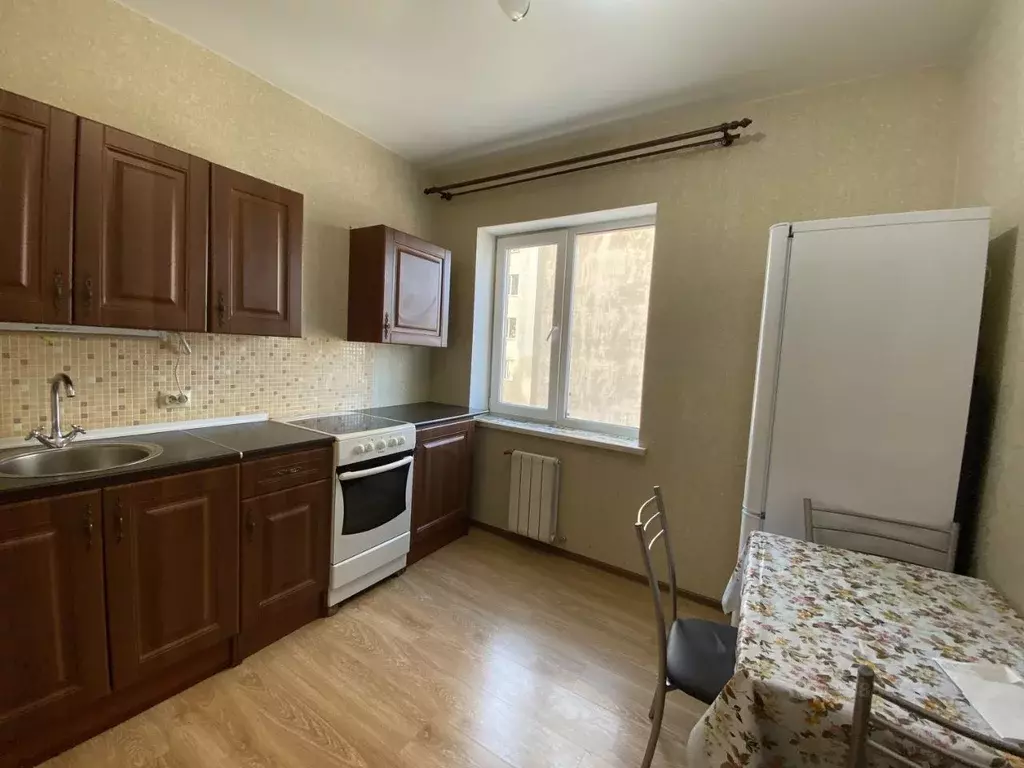 2-к кв. Свердловская область, Екатеринбург ул. Гастелло, 32 (48.7 м) - Фото 0