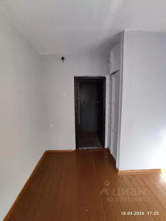 Комната Кемеровская область, Новокузнецк ул. Кутузова, 26 (18.0 м) - Фото 1