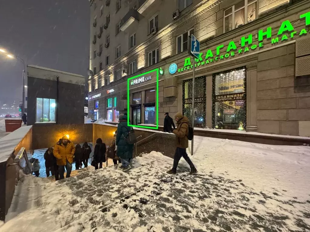 Торговая площадь в Москва ул. Земляной Вал, 24/30С1 (52 м) - Фото 1