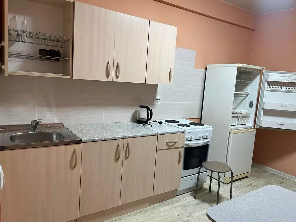 1-к кв. Иркутская область, Иркутск ул. 6-я Советская, 80/1 (50.0 м) - Фото 0