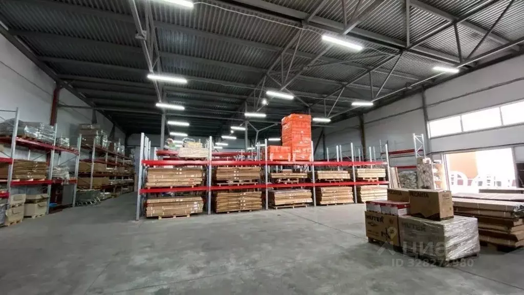 Склад в Новгородская область, Великий Новгород наб. Колмовская (873 м) - Фото 1