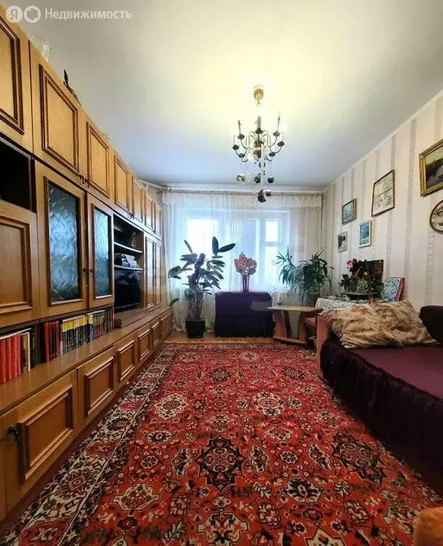 3-комнатная квартира: Омск, улица Котельникова, 12 (63 м) - Фото 1