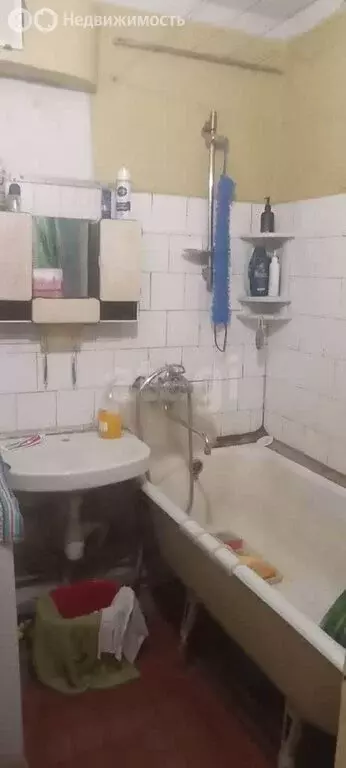 3-комнатная квартира: Рыбинск, набережная Космонавтов, 29 (57.9 м) - Фото 2