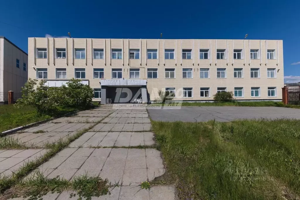 Торговая площадь в Челябинская область, Кыштым ул. Коноплянка, 3 (1380 ... - Фото 1