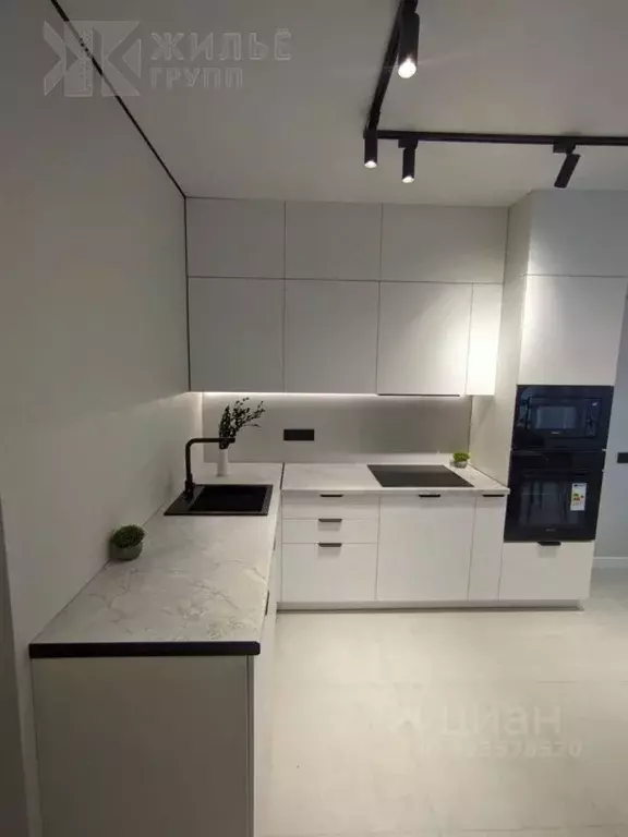 2-к кв. Татарстан, Казань ул. Азата Аббасова, 16А (54.7 м) - Фото 1