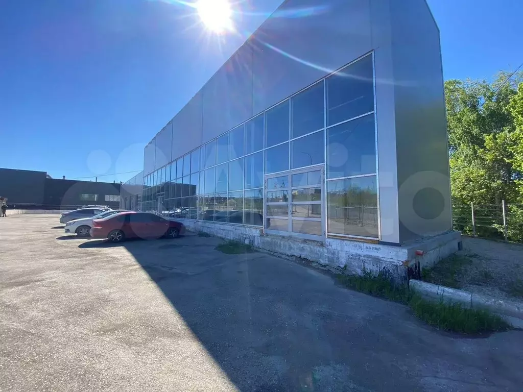 Аренда автосалона, 1300 м2 - Фото 1