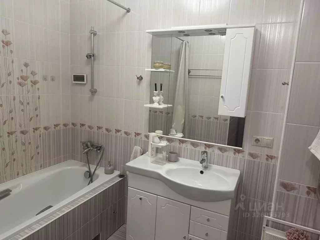 2-к кв. Татарстан, Казань Даурская ул., 22 (77.8 м) - Фото 1