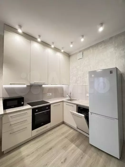 1-к. квартира, 46 м, 5/10 эт. - Фото 0