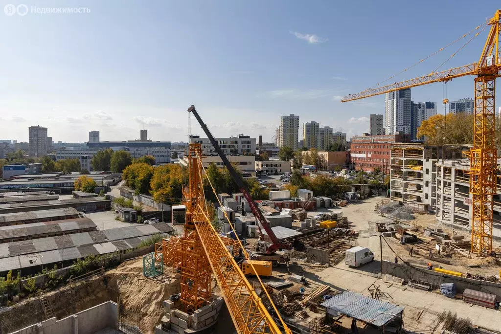 2-комнатная квартира: Екатеринбург, Черкасская улица, 5к2 (55.56 м) - Фото 1