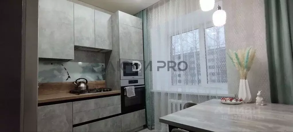 2-к кв. Коми, Сыктывкар ул. Димитрова, 17 (58.2 м) - Фото 1