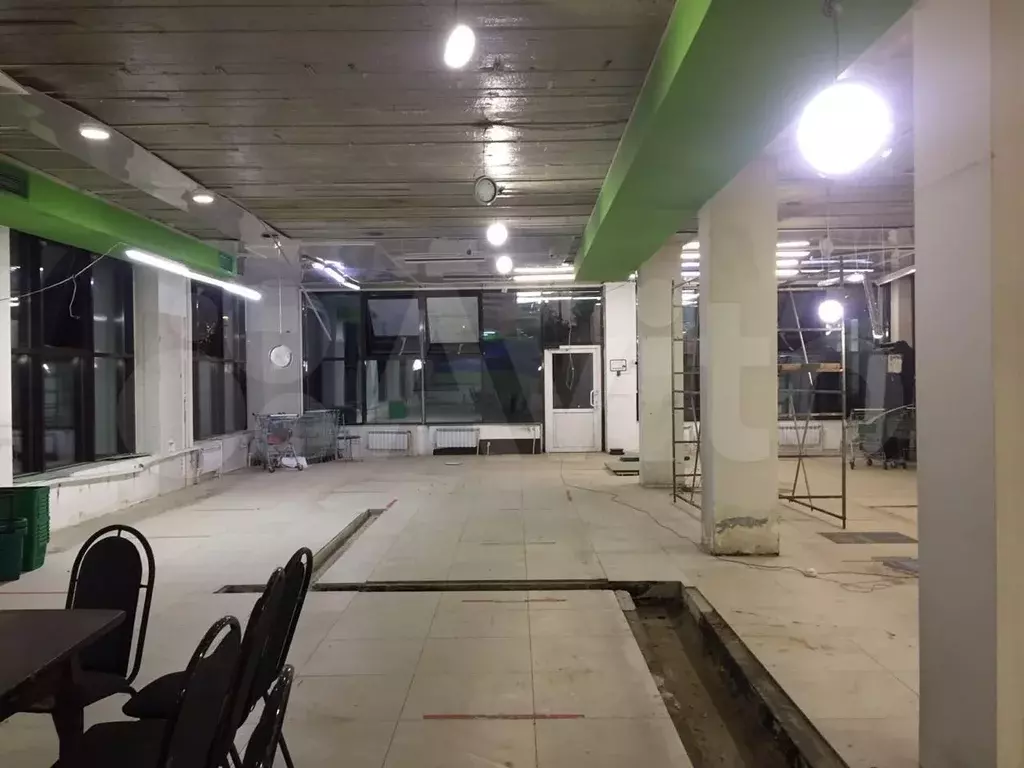 Помещение в торговом центре 460м - Фото 1