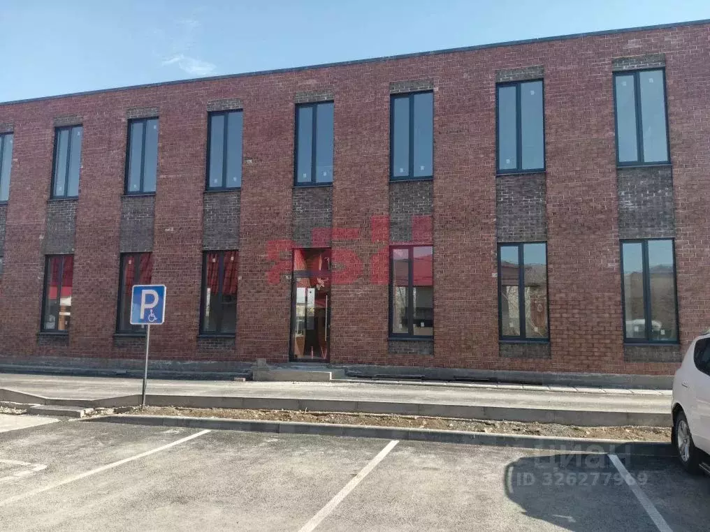 Помещение свободного назначения в Тюменская область, Тюмень ул. ... - Фото 1