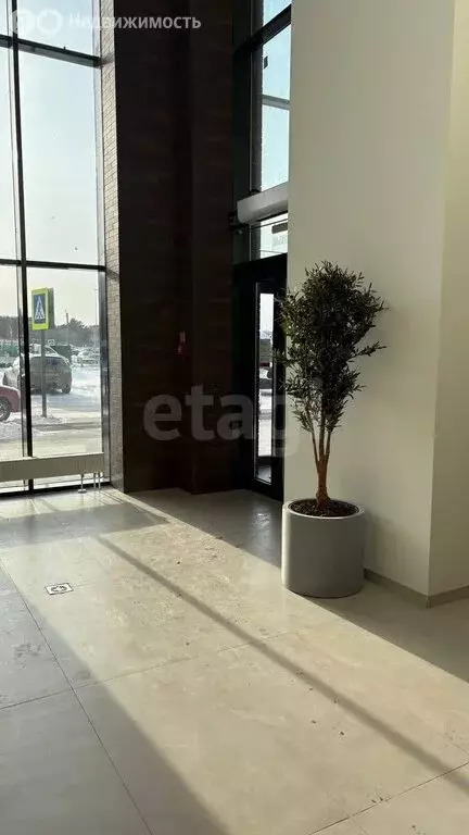 3-комнатная квартира: Тюмень, улица Тимофея Чаркова, 93 (84 м) - Фото 2