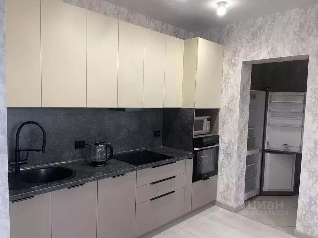 2-к кв. Свердловская область, Екатеринбург ул. Шаумяна, 28 (54.0 м) - Фото 1