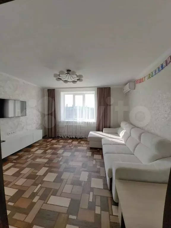 2-к. квартира, 60 м, 5/5 эт. - Фото 0