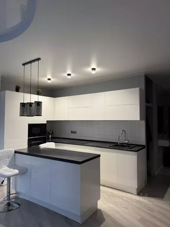 2-к кв. Свердловская область, Екатеринбург ул. Белинского, 177Ак3 ... - Фото 1