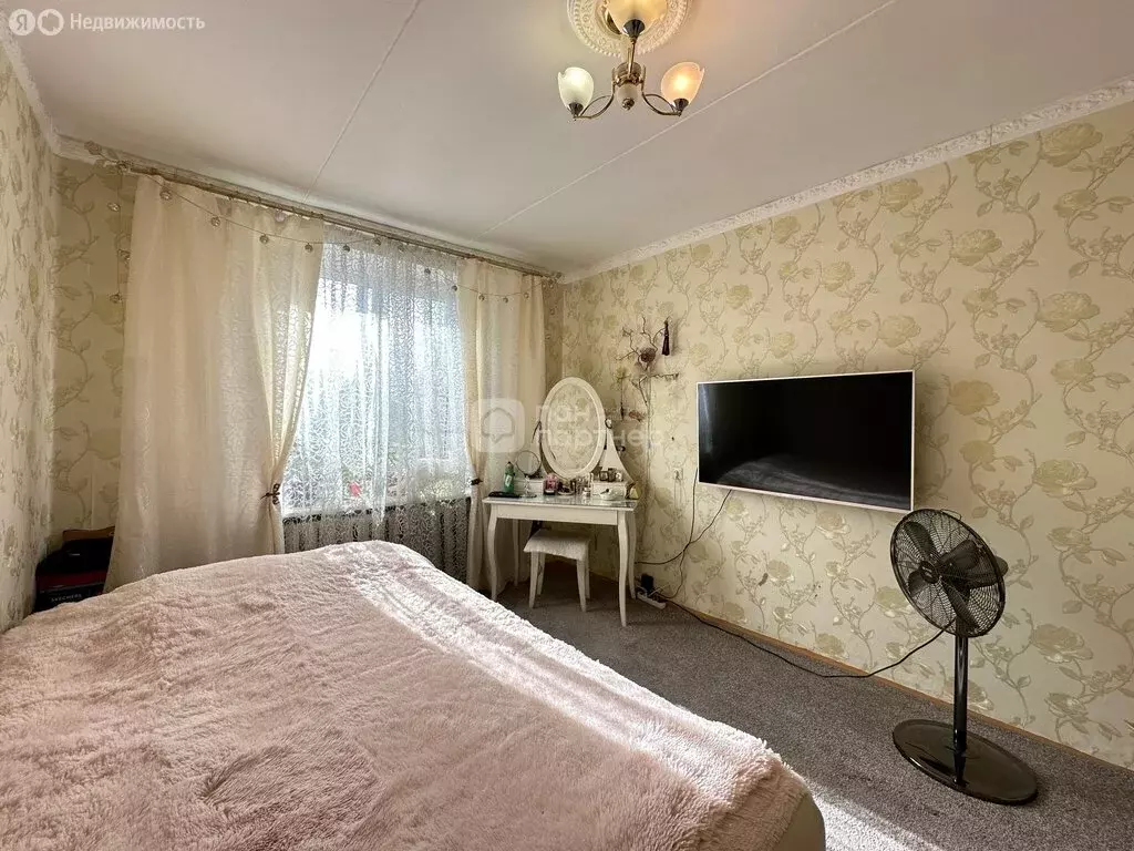 3-комнатная квартира: Шушары, Школьная улица, 2 (55 м) - Фото 0