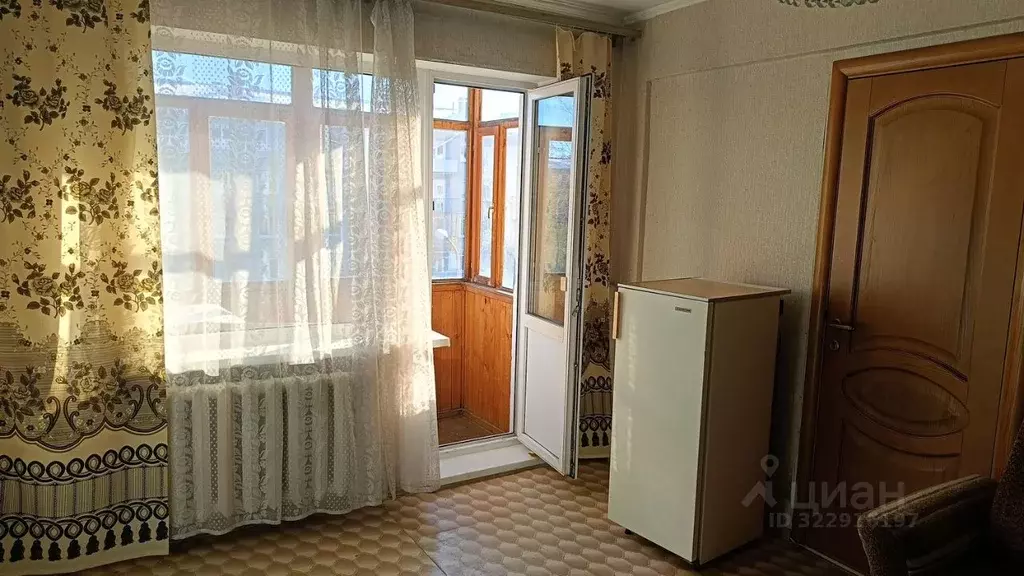 2-к кв. Омская область, Омск ул. 50 лет ВЛКСМ, 3 (45.1 м) - Фото 2