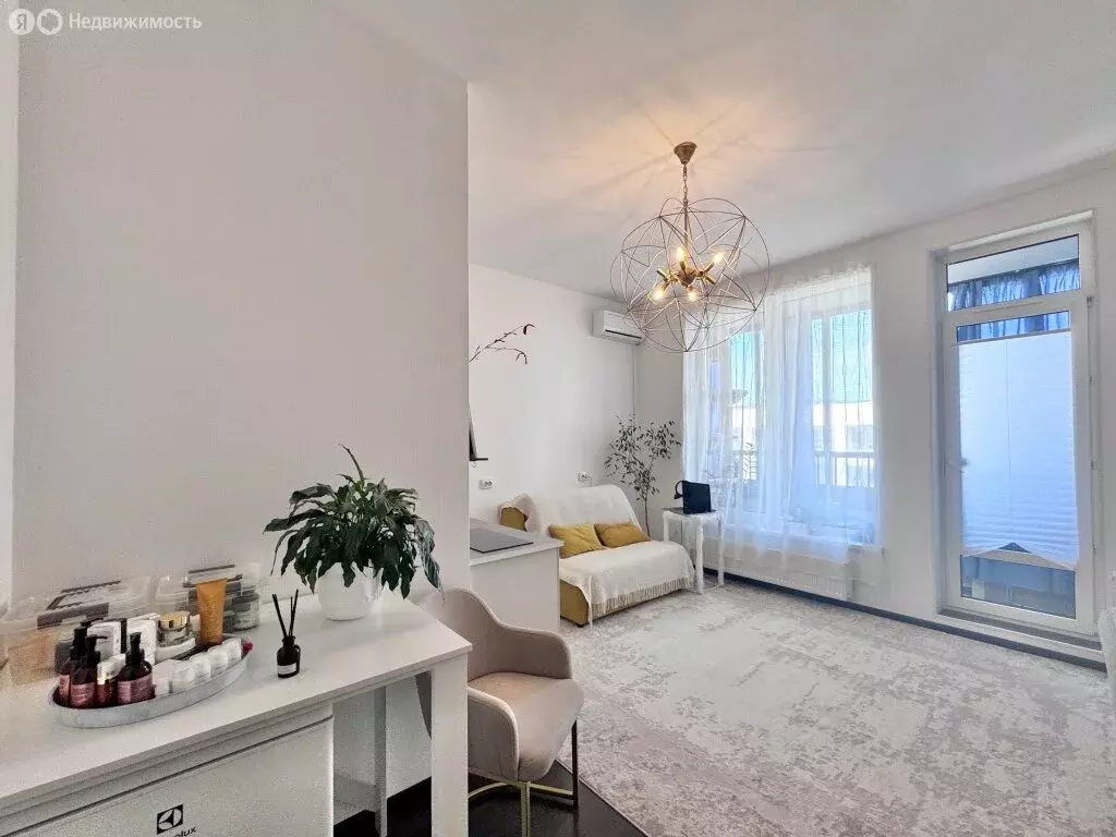 Квартира-студия: Санкт-Петербург, улица Владимира Пчелинцева, 6к1 ... - Фото 0