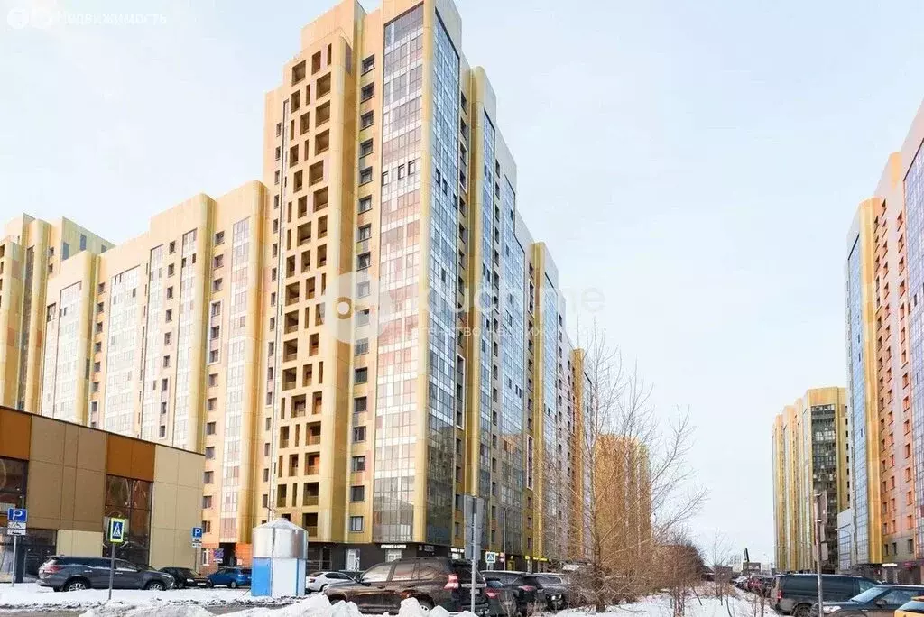 3-комнатная квартира: Казань, проспект Победы, 139Ак1 (92.9 м) - Фото 1