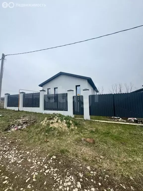 Дом в посёлок Виноградный, Красная улица (120 м) - Фото 1