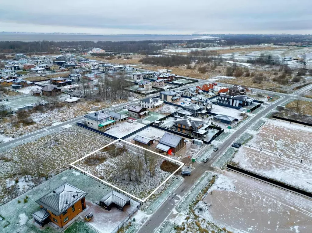 Участок в Санкт-Петербург, Санкт-Петербург, Петергоф ... - Фото 1
