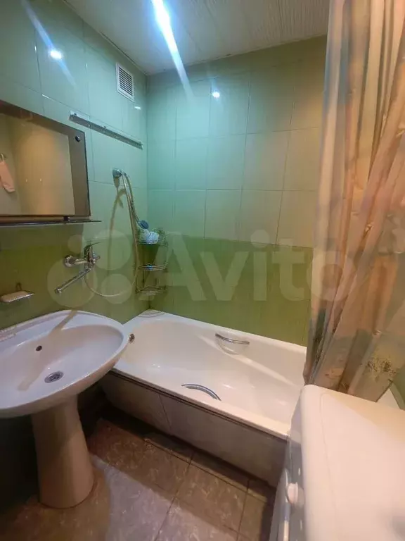 2-к. квартира, 55 м, 6/9 эт. - Фото 0