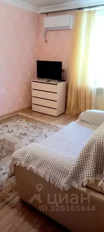 1-к кв. Дагестан, Каспийск ул. Сулеймана Стальского, 14 (30.0 м) - Фото 1