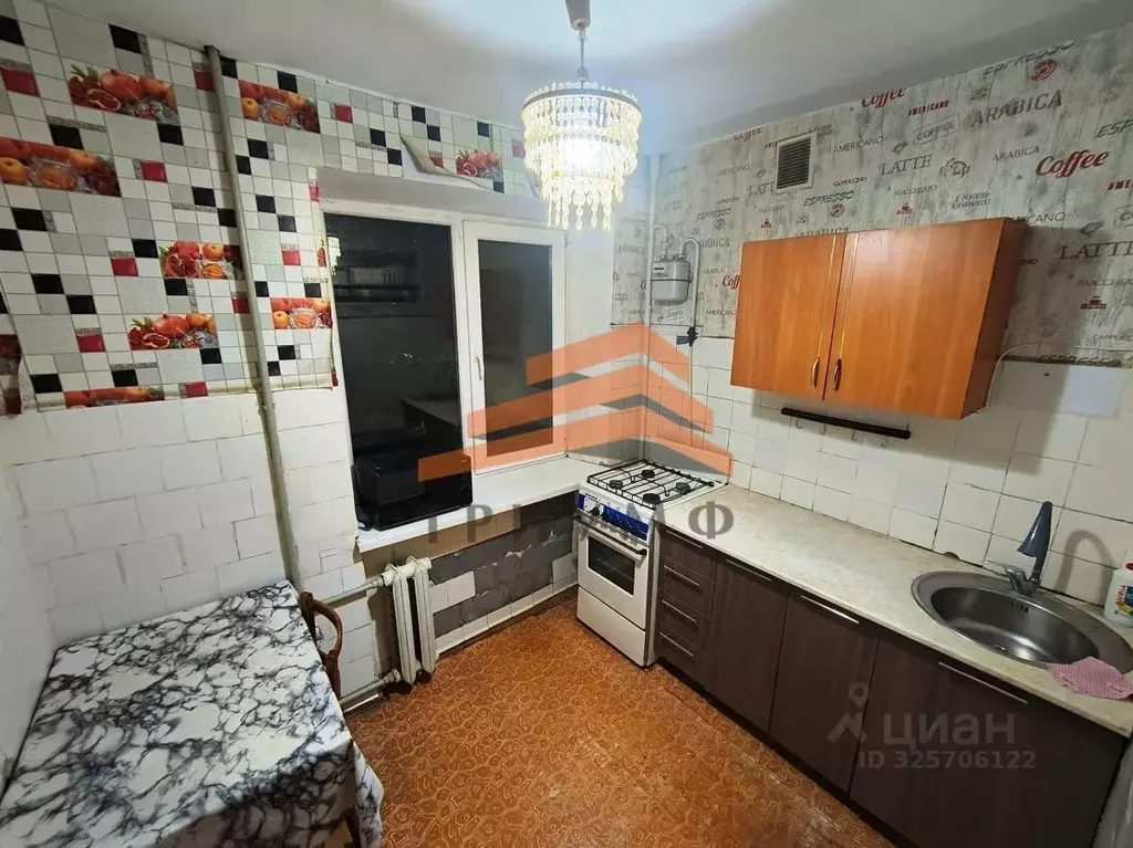 2-к кв. Крым, Феодосия ул. Гарнаева, 79 (46.2 м) - Фото 1