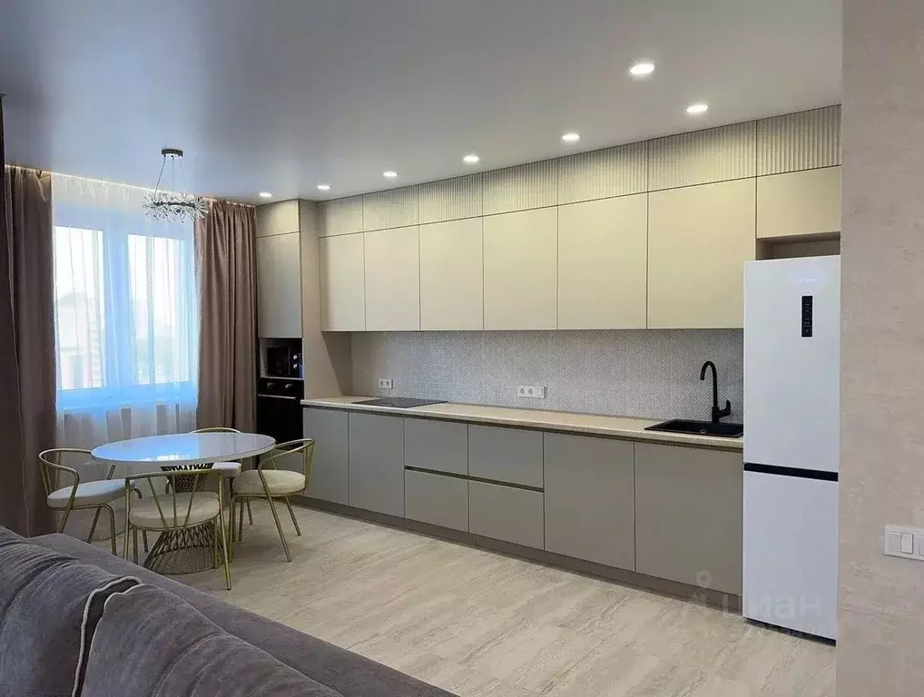 2-к кв. Татарстан, Казань ул. Заслонова, 40к2 (52.0 м) - Фото 0