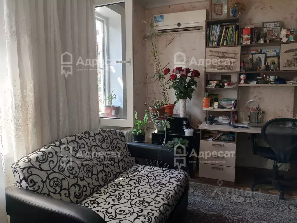 Дом в Волгоградская область, Волгоград Добринская ул. (62 м) - Фото 1