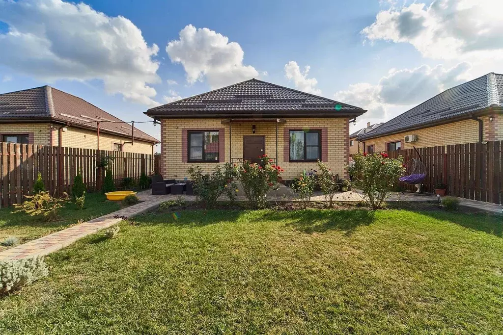 Дом в Краснодарский край, Краснодар пос. Березовый, 186 (120 м) - Фото 1