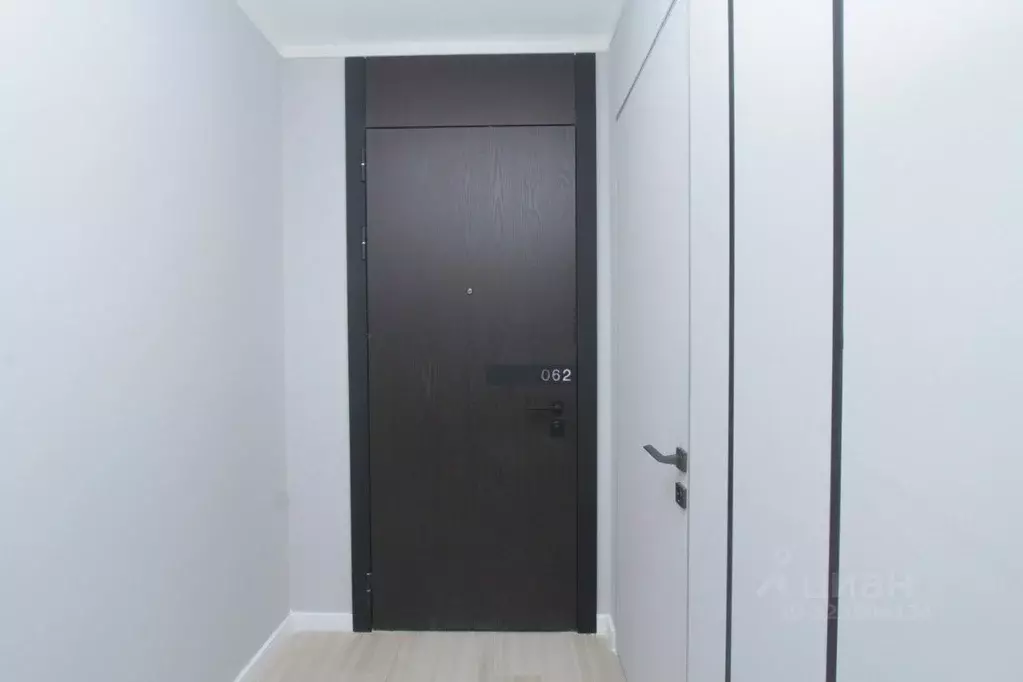 Студия Свердловская область, Екатеринбург ул. Шаумяна, 24 (29.0 м) - Фото 1