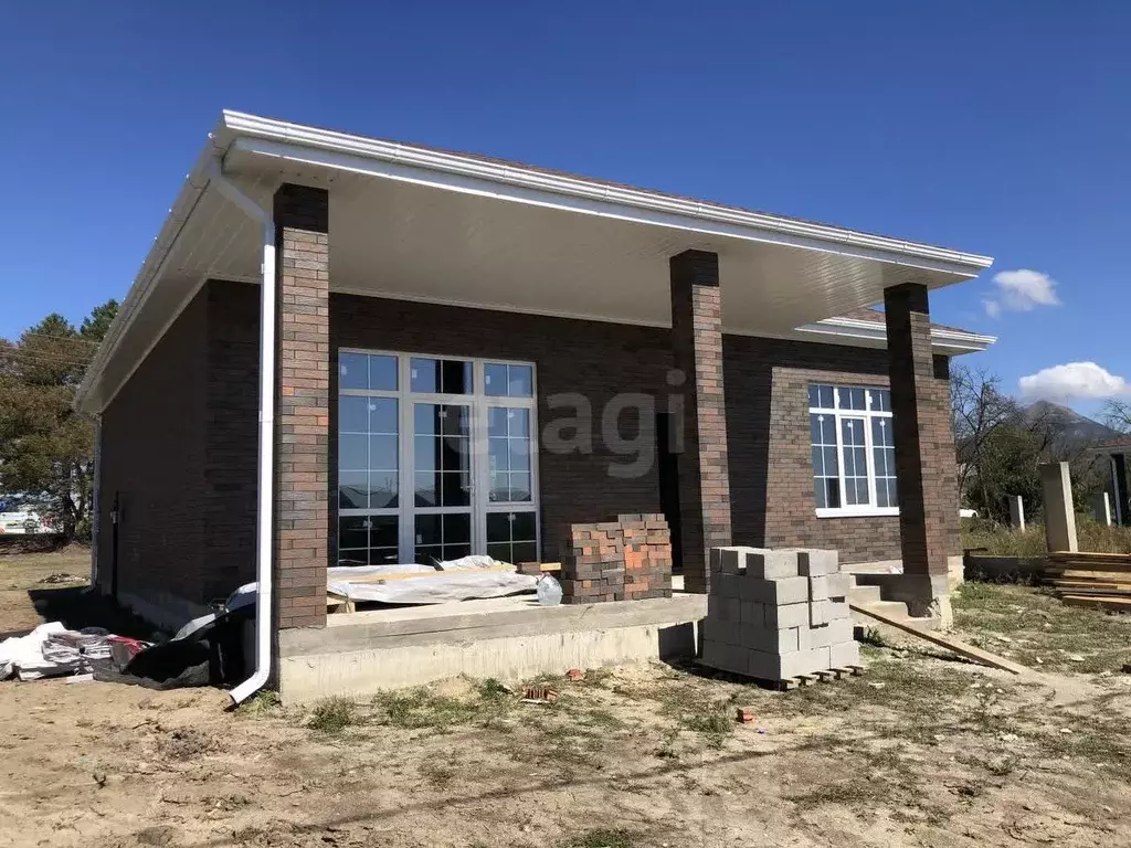 Дом в Ставропольский край, Ессентуки пос. Калинина,  (125 м) - Фото 1