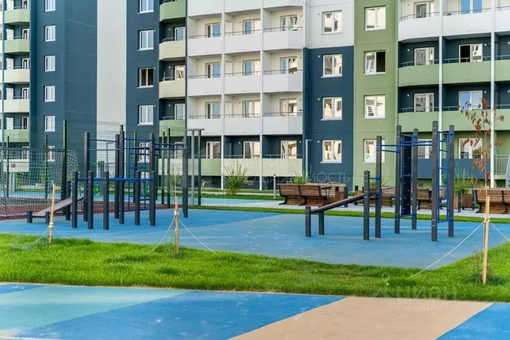 1-к кв. Тюменская область, Тюмень ул. Героев Космоса, 17 (37.0 м) - Фото 1