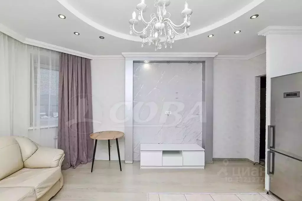 1-к кв. Тюменская область, Тюмень ул. Революции, 228 (41.0 м) - Фото 2