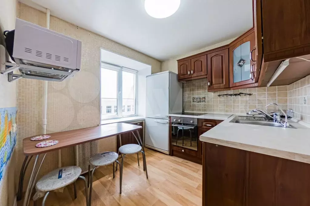 2-к. квартира, 45 м, 6/9 эт. - Фото 0