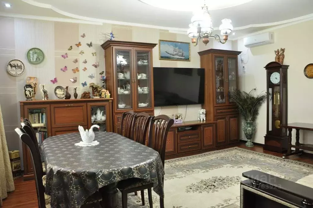 Дом в Крым, Евпатория ул. Мемета Нузета, 7 (226 м) - Фото 1