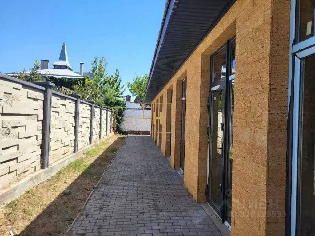 Дом в Крым, Евпатория Спутник-2 мкр, ул. Степная, 1 (275 м) - Фото 1